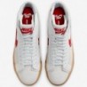 Chaussures de skate Nike SB Zoom Blazer Mid Premium (FD5113-100, Blanc sommet/Platine pur/Blanc sommet/Rouge université)