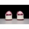 Chaussures NIKE Dunk Low Retro PRM pour homme Ivoire pâle/Rose doux moyen