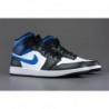 Baskets Nike Air Jordan 1 Mid pour homme